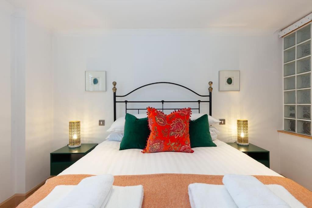 Apartment In The Heart Of The City Centre, Live Like A Local Оксфорд Экстерьер фото
