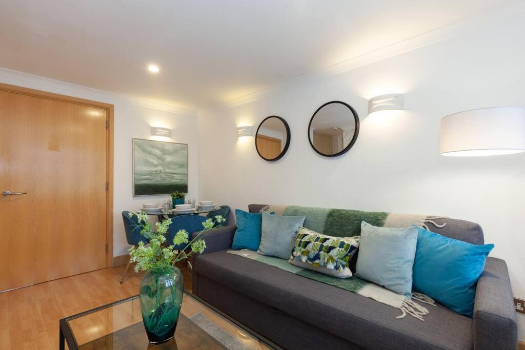 Apartment In The Heart Of The City Centre, Live Like A Local Оксфорд Экстерьер фото