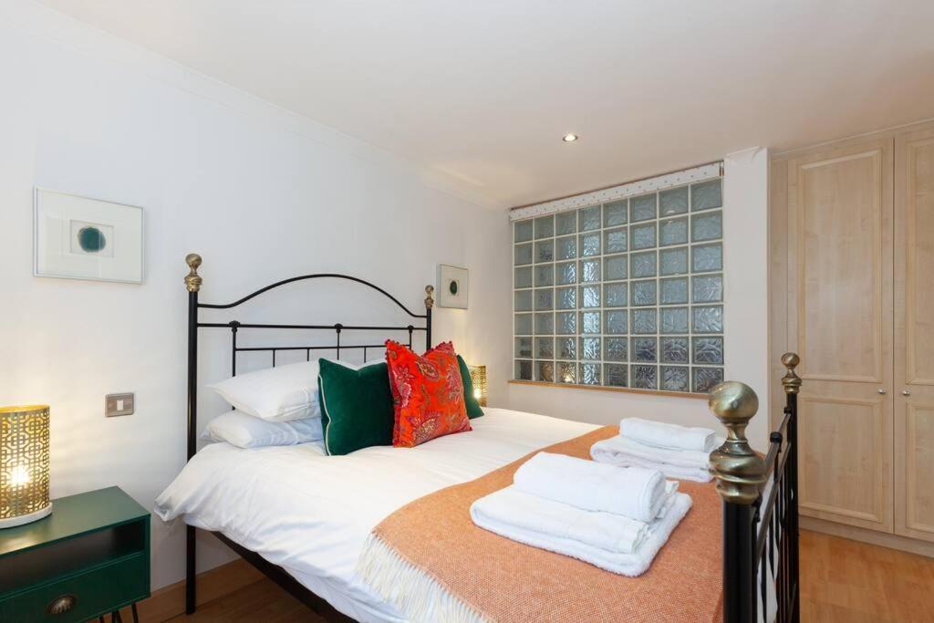 Apartment In The Heart Of The City Centre, Live Like A Local Оксфорд Экстерьер фото